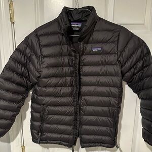 Patagonia Boys XL Down Sweater Jacket Black